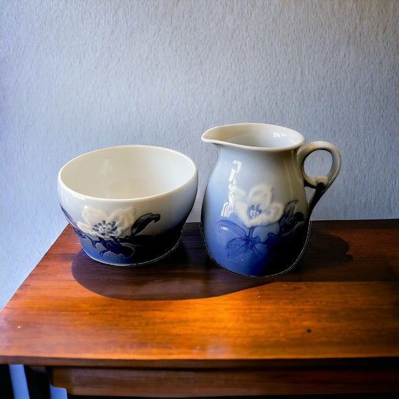 Vintage Bing & Grondahl Creamer and Sugar Set, Made in Denmark - Picture 1 of 16